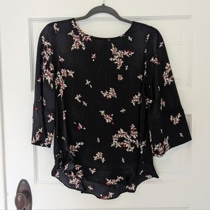 Black and red floral blouse | size S Small | Apt 9